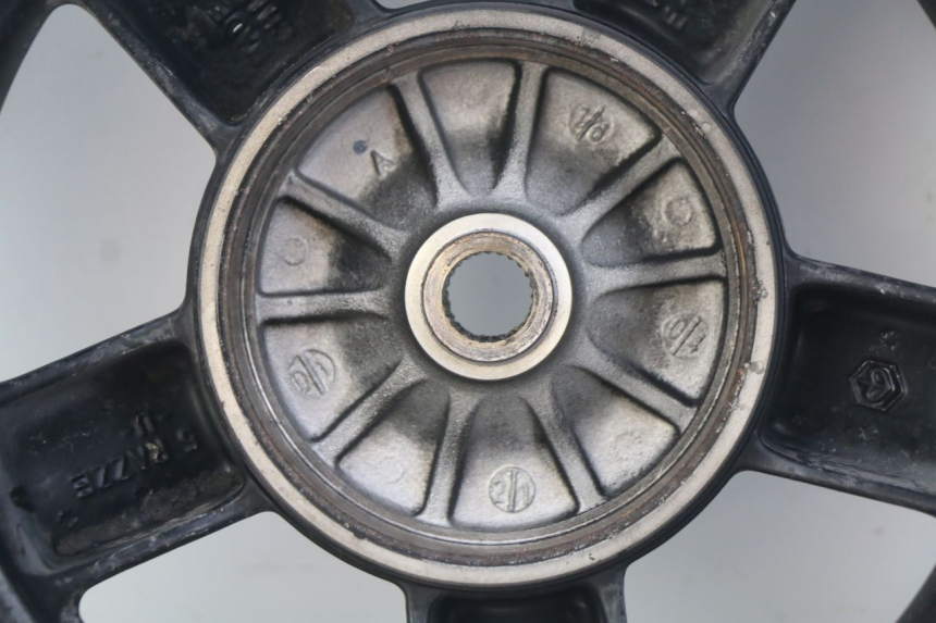 photo de HINTERRADFELGE PIAGGIO ZIP 4T 50 (2018 - 2020)