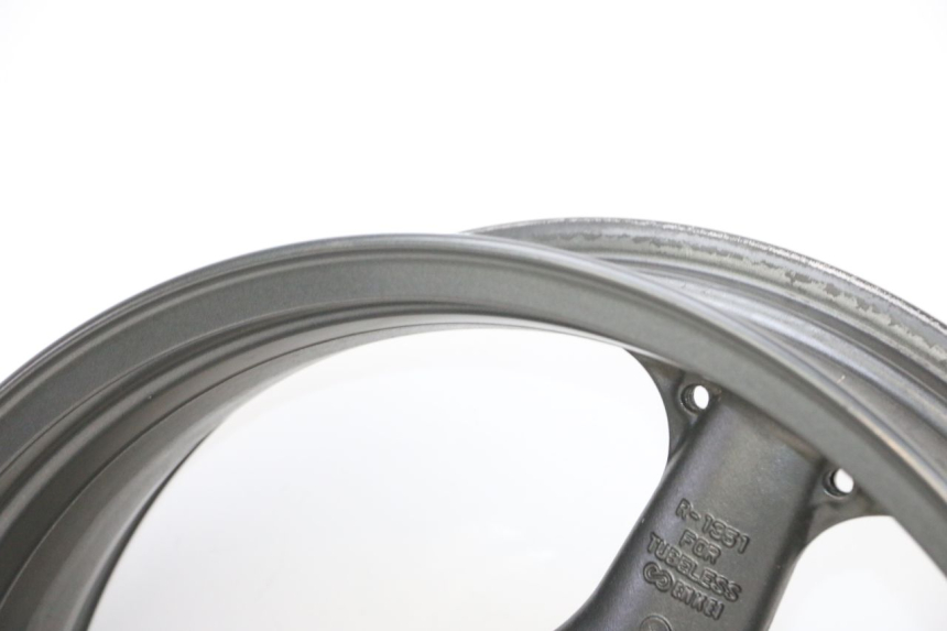 photo de HINTERRADFELGE KAWASAKI ZR 7 750 (1999 - 2001) - Detaillierte Sichtprüfung