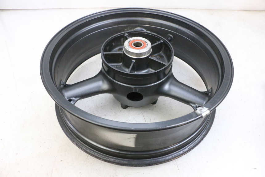 photo de HINTERRADFELGE KAWASAKI ZR 7 750 (1999 - 2001) - Zoom auf Gebrauchszustand