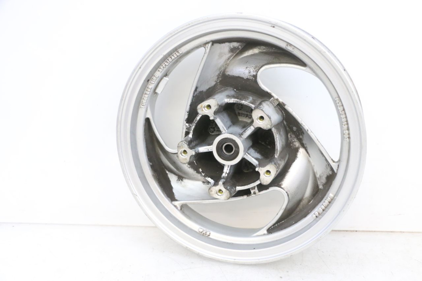 photo de VORDERRADFELGE SYM GTS EVO 125 (2009 - 2013) - Details der Befestigungspunkte