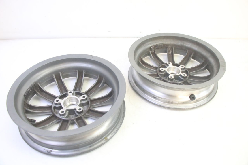 photo de VORDERRADFELGE PIAGGIO MP3 LT 400 (2007 - 2012) - Profilansicht des Ersatzteils