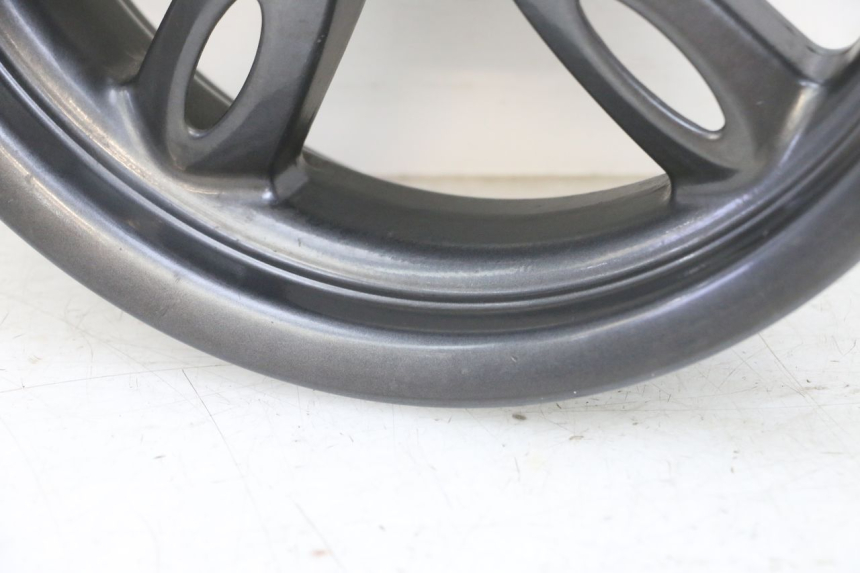 photo de VORDERRADFELGE YAMAHA NEOS NEO'S 4T 50 (2008 - 2016) - Details der Befestigungspunkte