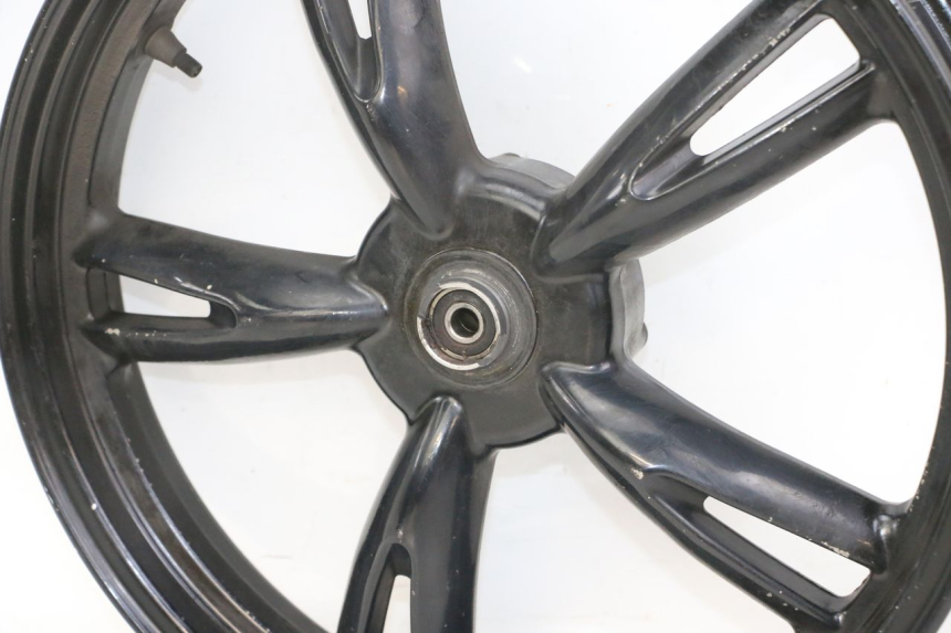 photo de VORDERRADFELGE PEUGEOT TWEET PRO CARGO 50 (2018 - 2020) - Details der Befestigungspunkte