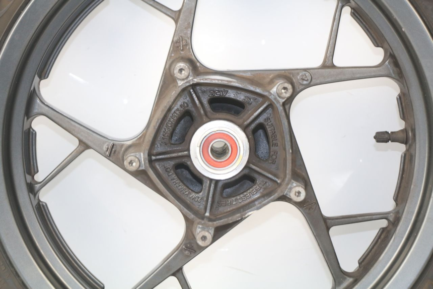 photo de VORDERRADFELGE YAMAHA XMAX X-MAX ABS 125 (2014 - 2016) - Weitere Ansicht des Artikels