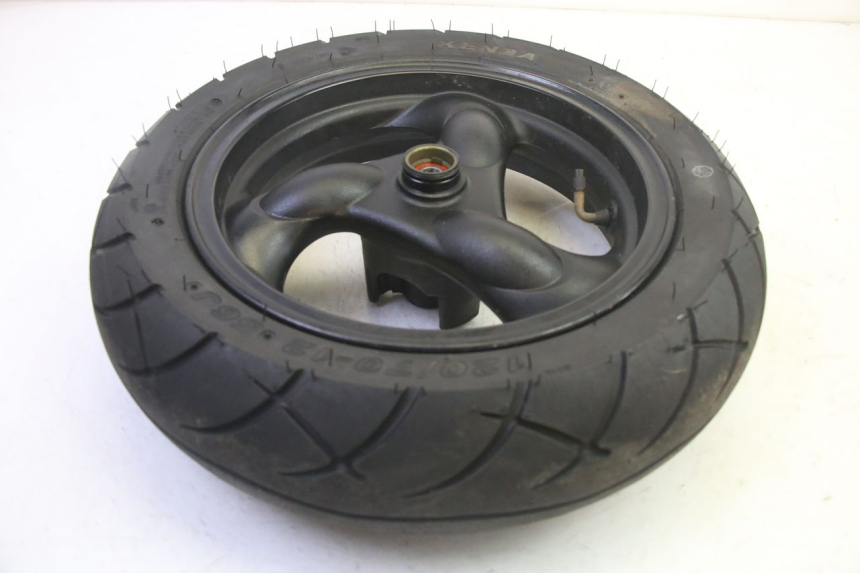 photo de VORDERRADFELGE UND REIFEN KYMCO AGILITY 4T 50 (2018 - 2022) - Technische Nahaufnahme