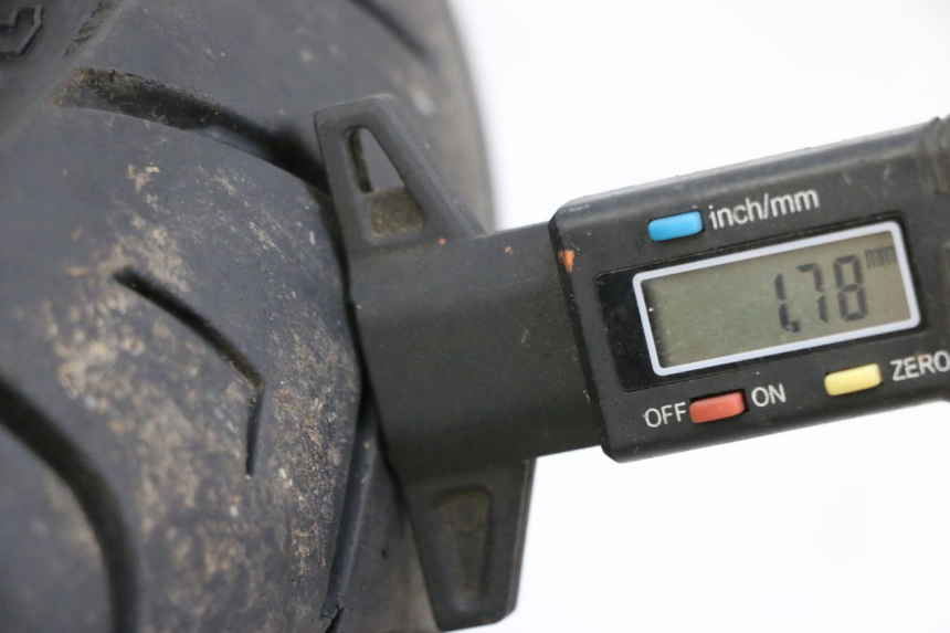 photo de VORDERRADFELGE UND REIFEN MBK BOOSTER SPIRIT 50 (2004 - 2017) - Detailansicht des Bauteils