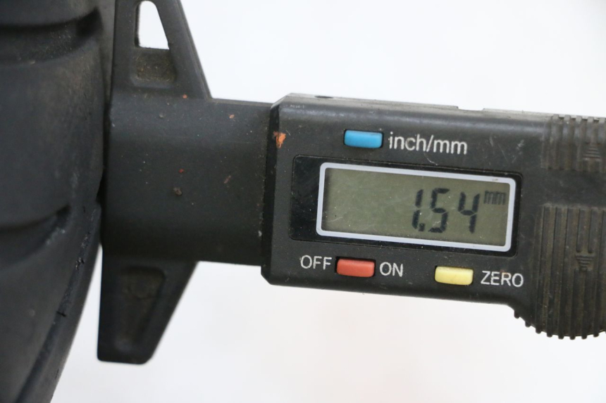 photo de VORDERRADFELGE UND REIFEN LONGJIA DIGITA 4T 50 (2019 - 2022) - Zoom auf Gebrauchszustand