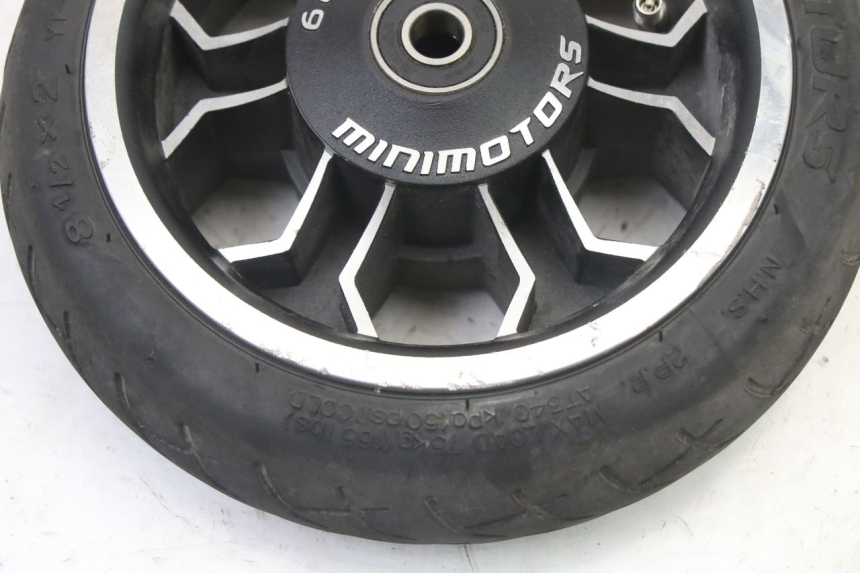 photo de VORDERRADFELGE UND REIFEN DUALTRON AMINIA 1