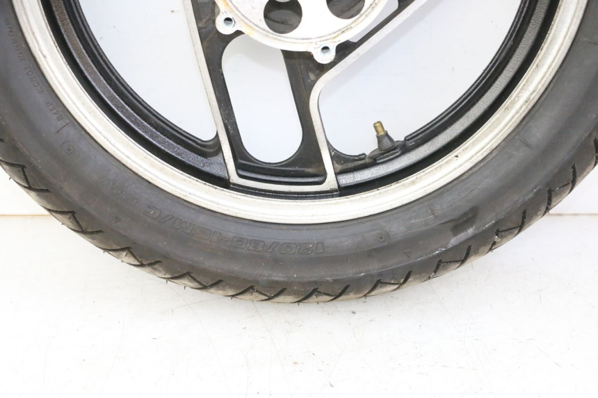 photo de VORDERRADFELGE UND REIFEN YAMAHA FJ 36Y 1100 (1984 - 1985)