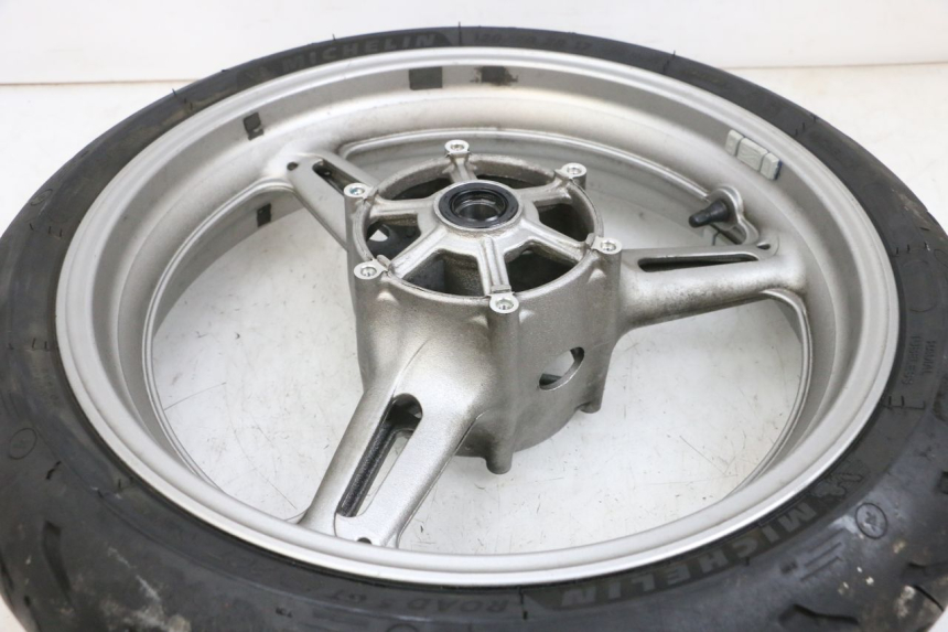 photo de VORDERRADFELGE UND REIFEN YAMAHA FJR ABS 1300 (2006 - 2012) - Alternative Perspektive