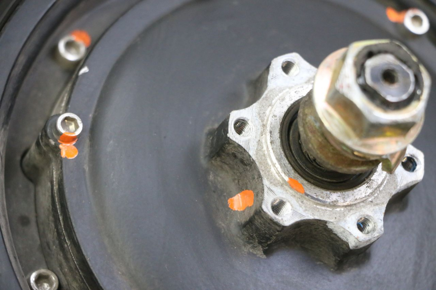 photo de VORDERRADFELGE UND REIFEN KUKIRIN G2 MASTER 1