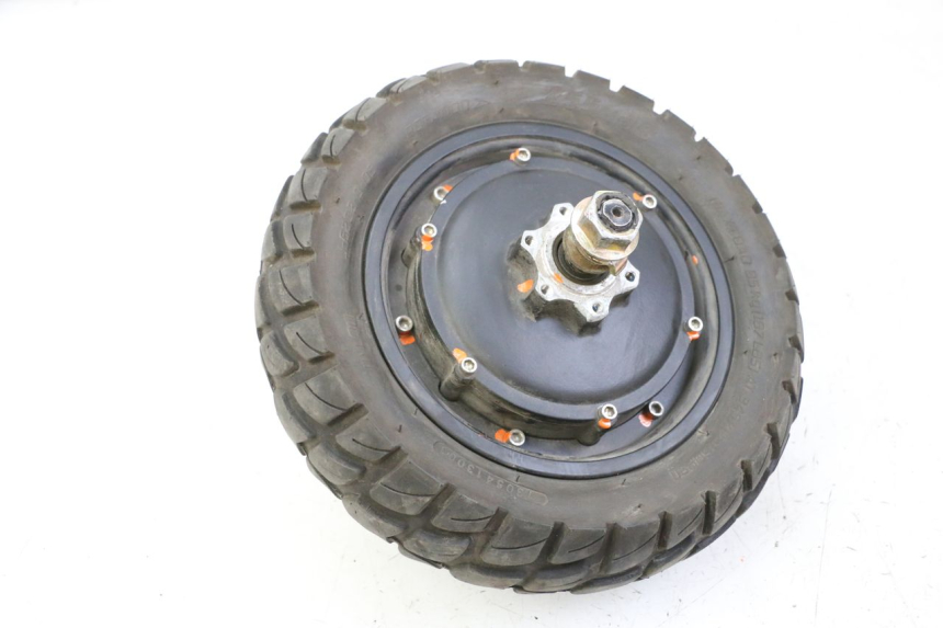 photo de VORDERRADFELGE UND REIFEN KUKIRIN G2 MASTER 1