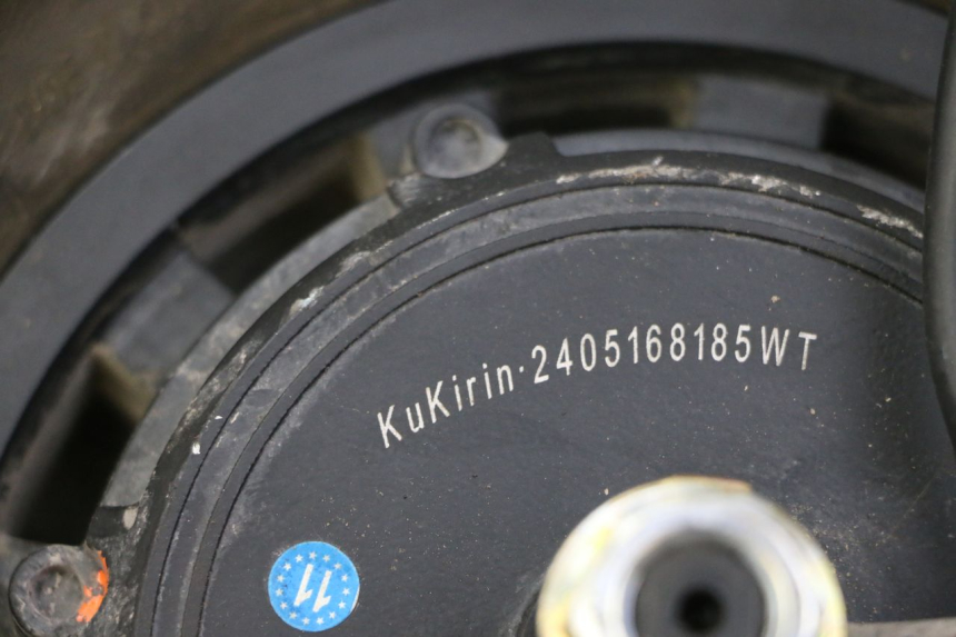 photo de VORDERRADFELGE UND REIFEN KUKIRIN G2 MASTER 1