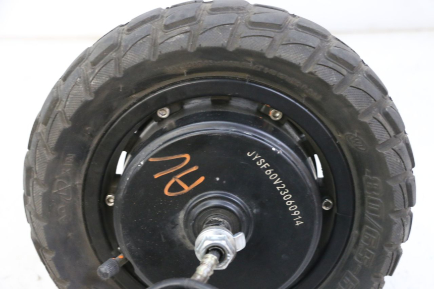 photo de VORDERRADFELGE UND REIFEN JOYOR S10-S-Z 1