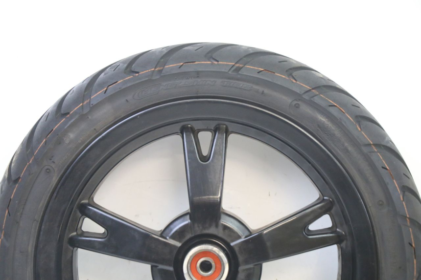 photo de VORDERRADFELGE UND REIFEN PEUGEOT KISBEE 4T 50 (2018 - 2022)
