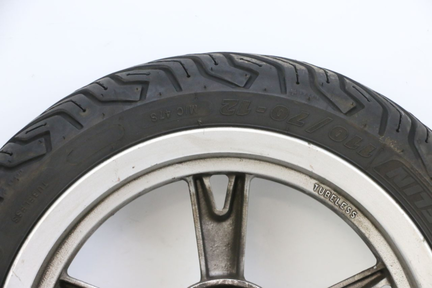 photo de VORDERRADFELGE UND REIFEN PEUGEOT KISBEE 4T 50 (2010 - 2017)