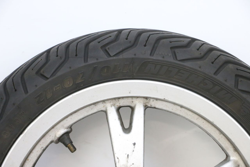 photo de VORDERRADFELGE UND REIFEN PEUGEOT KISBEE 4T 50 (2010 - 2017)