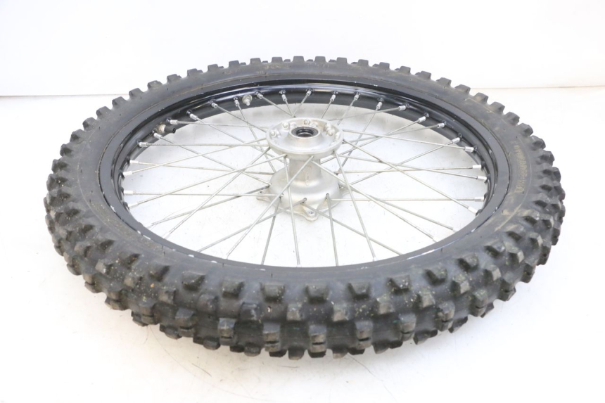 photo de VORDERRADFELGE UND REIFEN KAWASAKI KXF KX-F 250 (2017 - 2019) - Details der Befestigungspunkte