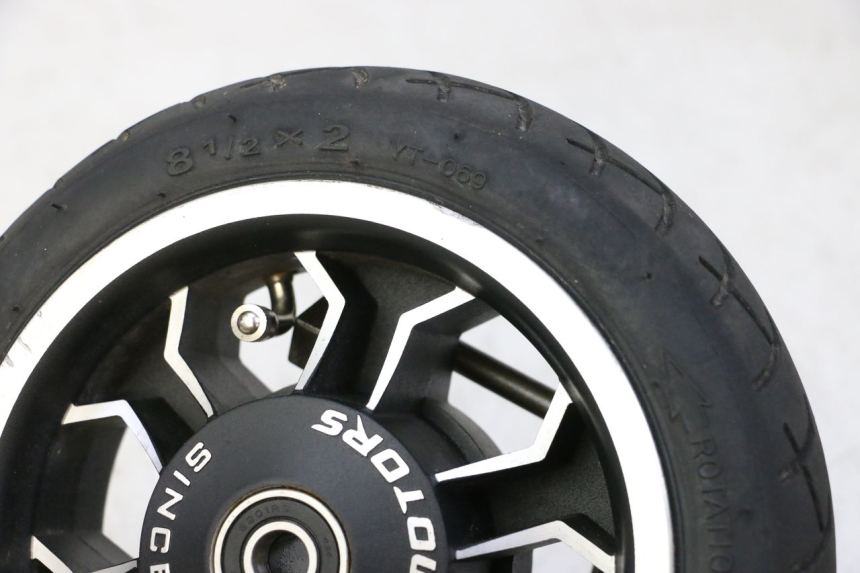 photo de VORDERRAD UND REIFEN DUALTRON MINI SPECIAL 1