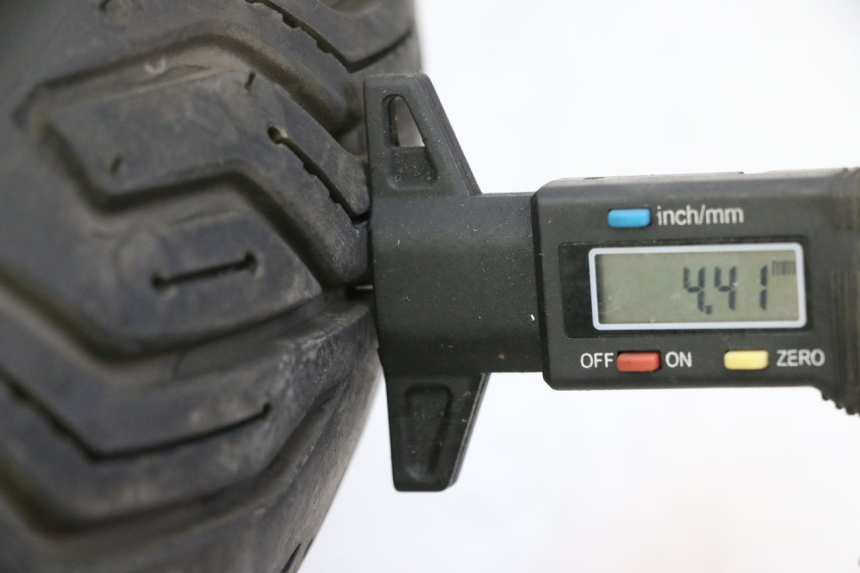 photo de VORDERRADFELGE UND REIFEN PIAGGIO MP3 RL 250 (2007 - 2010)