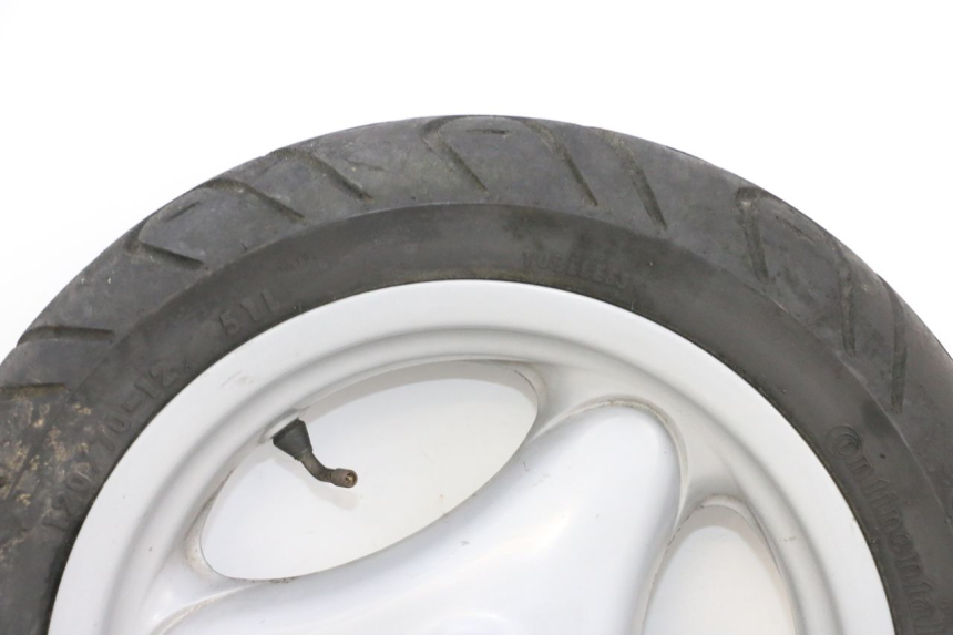 photo de VORDERRADFELGE UND REIFEN YAMAHA NEO'S NEOS 2T 50 (1998 - 2007) - Hochauflösende Nahaufnahme