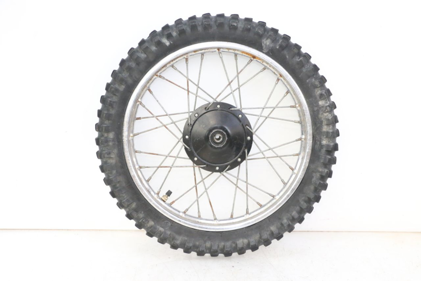 photo de VORDERRADFELGE UND REIFEN YAMAHA PW 80 (1983 - 2014)