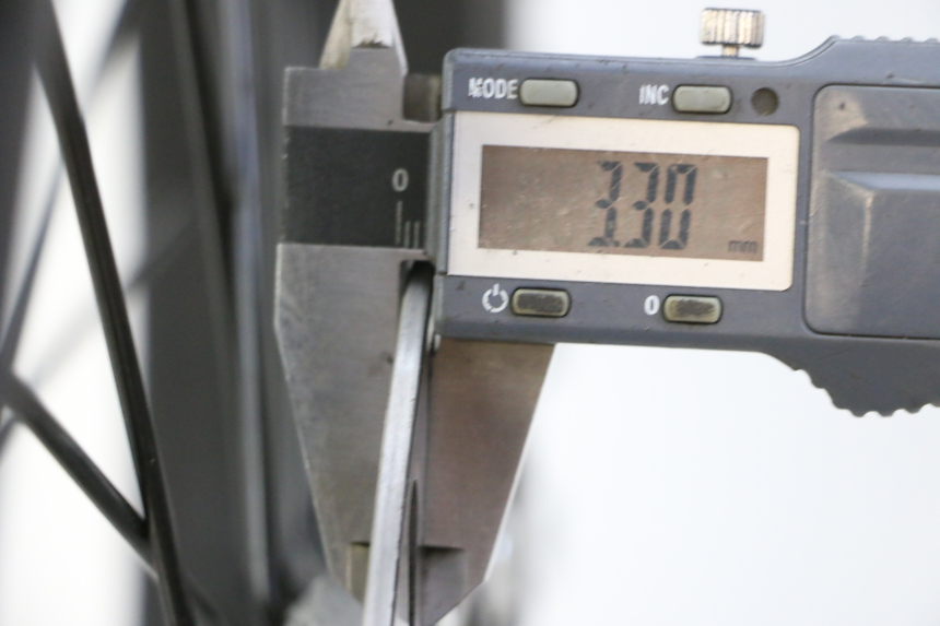 photo de VORDERRADFELGE UND REIFEN APOLLO RFZ 150
