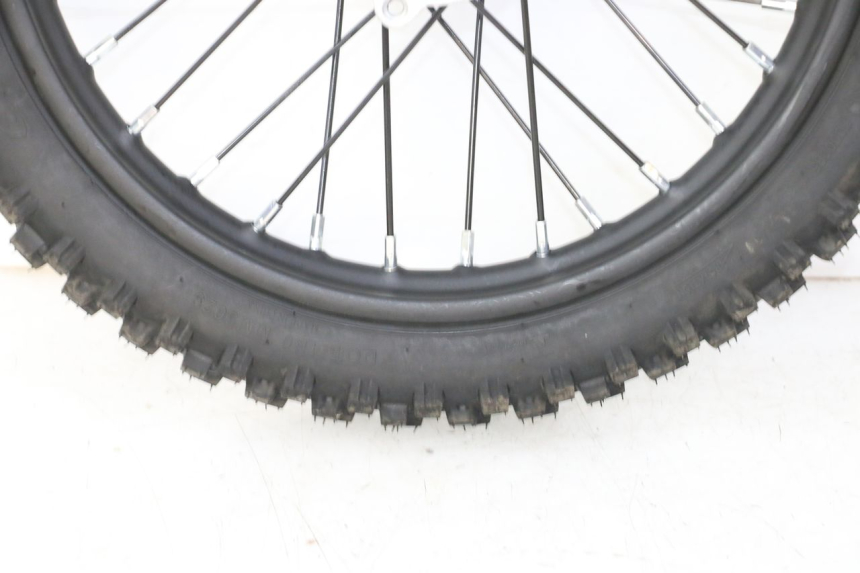 photo de VORDERRADFELGE UND REIFEN APOLLO RFZ 125