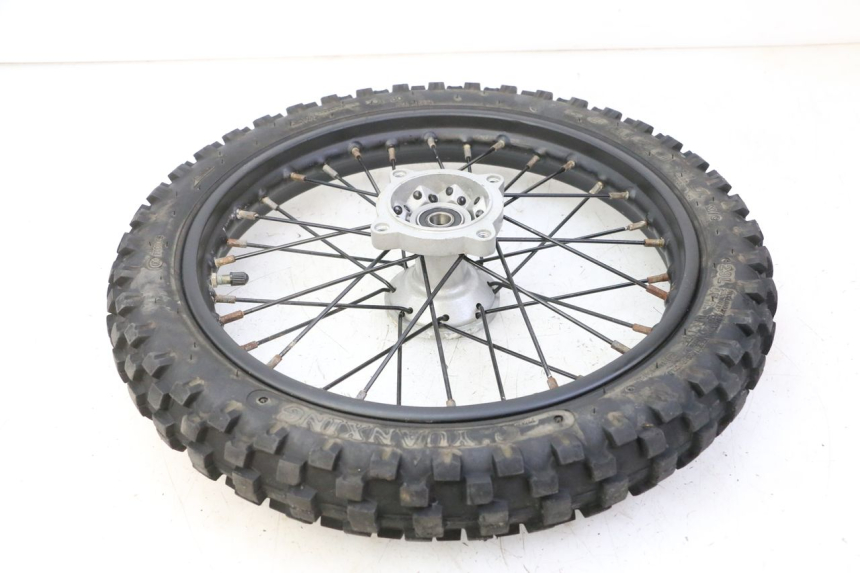 photo de VORDERRADFELGE UND REIFEN APOLLO RFZ 125