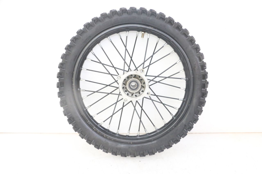 photo de VORDERRADFELGE UND REIFEN APOLLO RXF 125