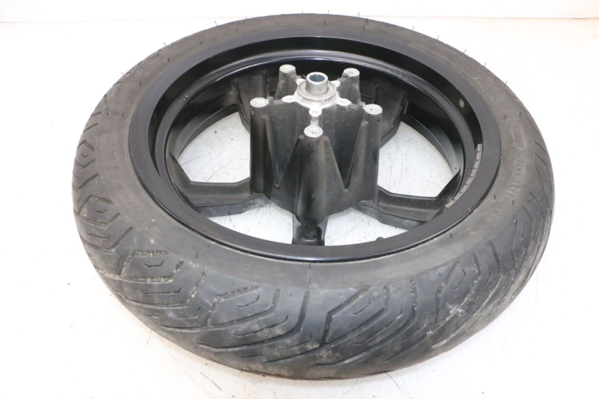 photo de VORDERRADFELGE UND REIFEN PEUGEOT SATELIS 125 (2013 - 2018) - Zoom auf Gebrauchszustand