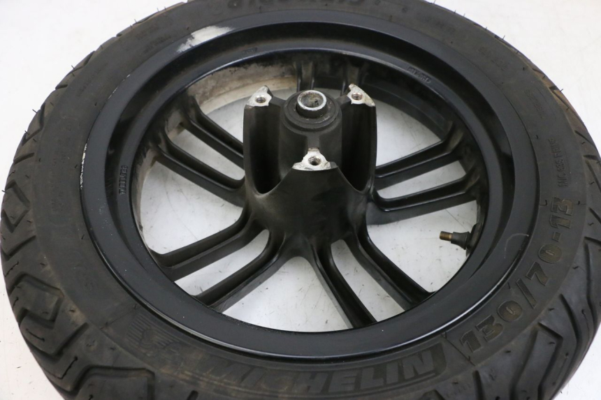 photo de VORDERRADFELGE UND REIFEN PEUGEOT SPEEDFIGHT 4 4T EFI 50 (2021 - 2025) - Geprüftes Gebrauchtteil