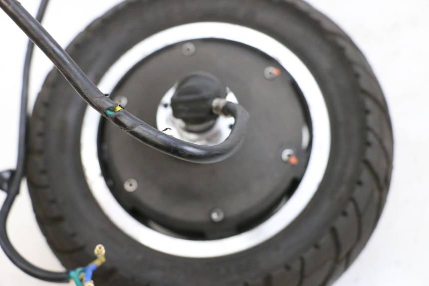 photo de VORDERRAD UND REIFEN DUALTRON VICTOR LIMITED 1