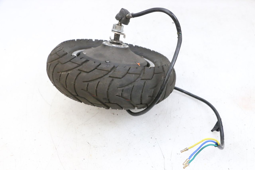 photo de VORDERRAD UND REIFEN DUALTRON VICTOR LIMITED 1