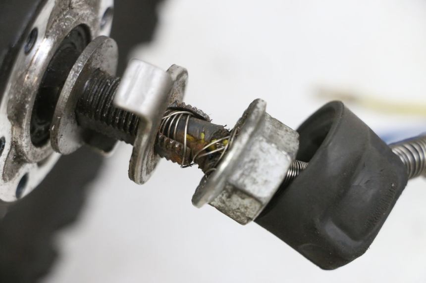 photo de VORDERRAD UND REIFEN DUALTRON VICTOR LIMITED 1