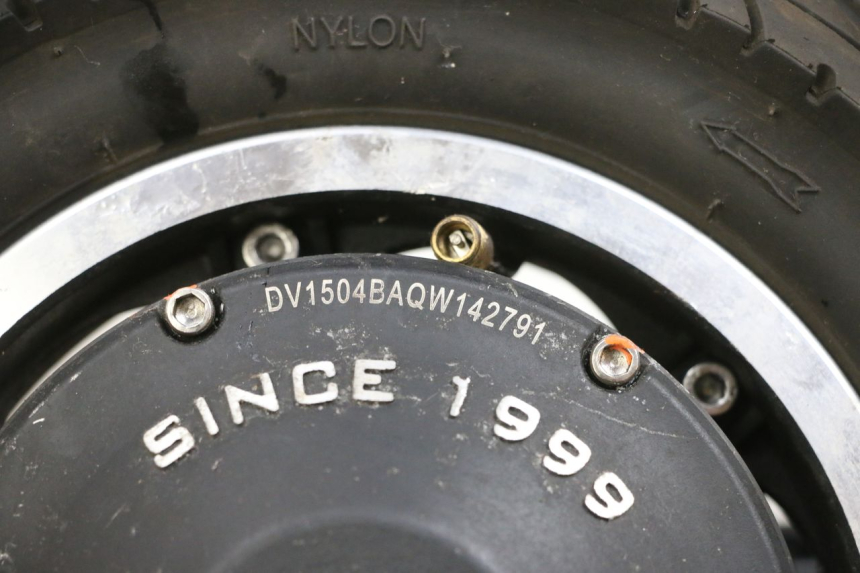 photo de VORDERRAD UND REIFEN DUALTRON VICTOR LIMITED 1