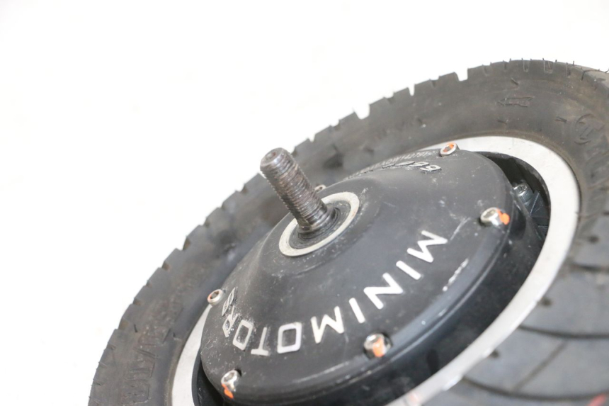 photo de VORDERRAD UND REIFEN DUALTRON VICTOR LIMITED 1