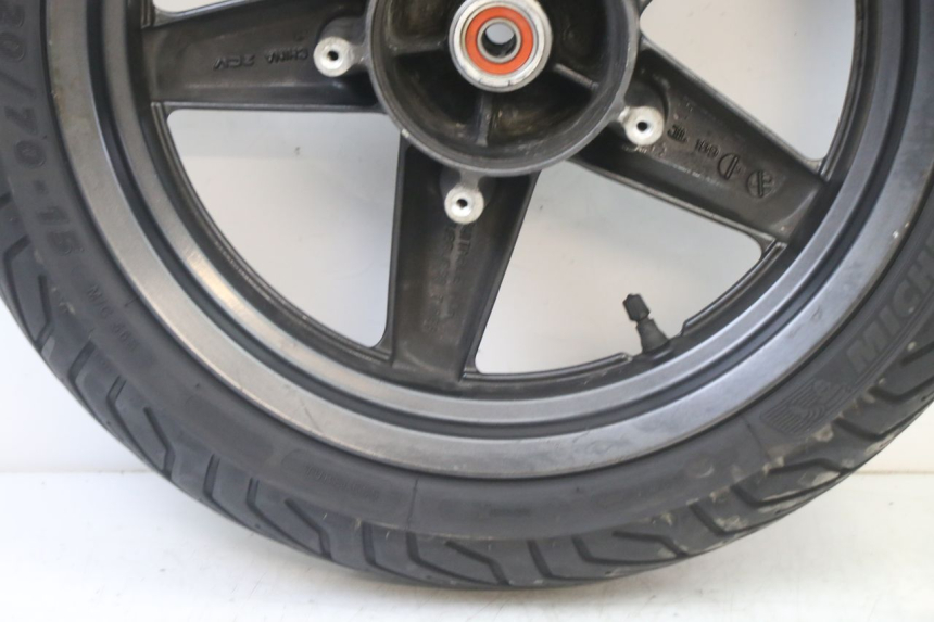 photo de VORDERRADFELGE UND REIFEN YAMAHA X-MAX XMAX 125 (2010 - 2014)
