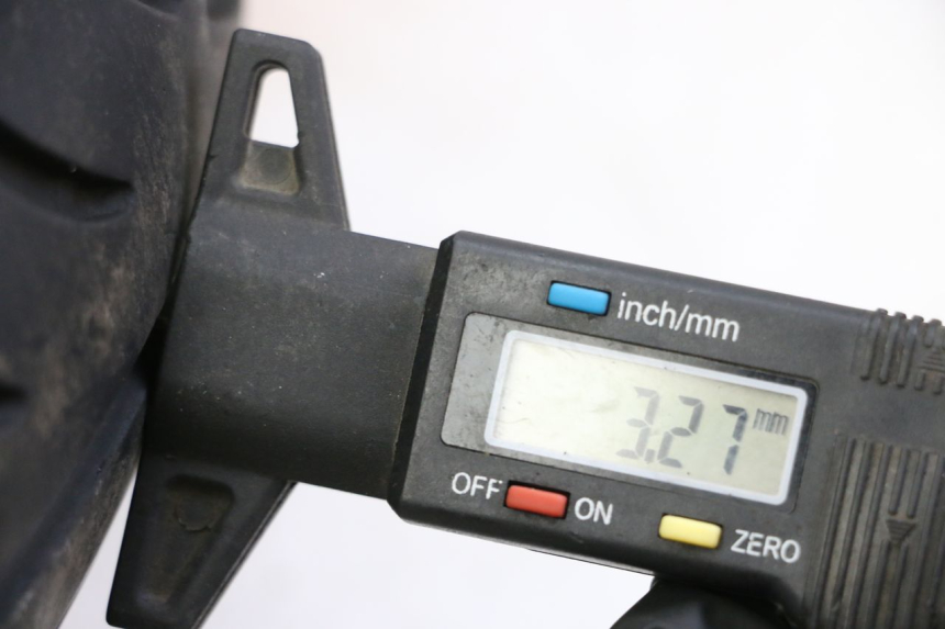 photo de VORDERRADFELGE UND REIFEN KYMCO XCITING 500 (2007 - 2010)
