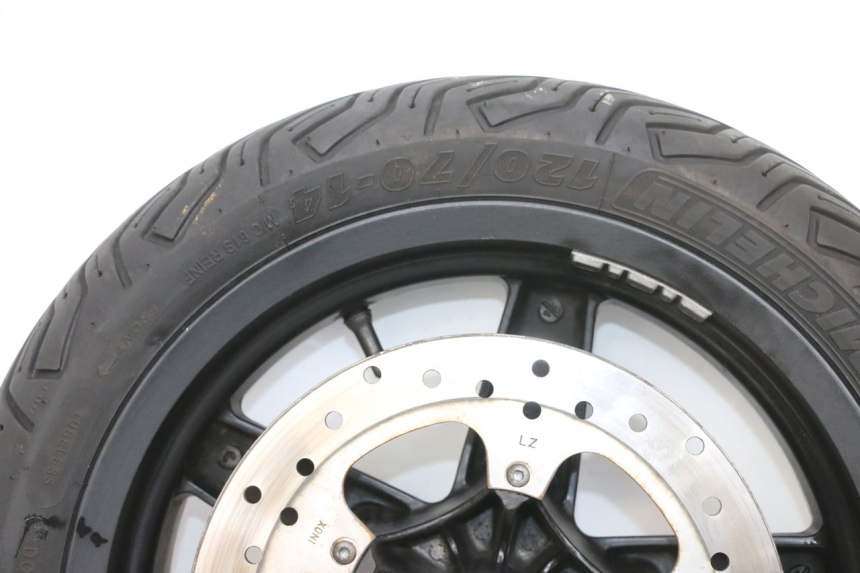 photo de VORDERRADFELGE UND REIFEN PIAGGIO XEVO - X EVO 125 (2007 - 2016) - Zoom auf Komponenten