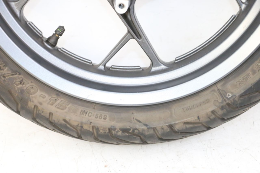 photo de VORDERRADFELGE UND REIFEN YAMAHA XMAX X-MAX 125 (2021 - 2025)