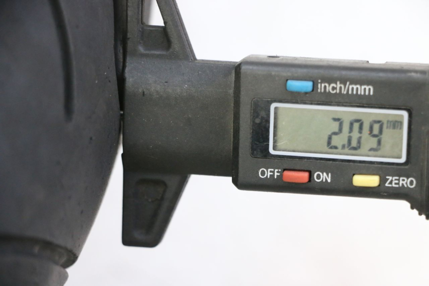 photo de VORDERRADFELGE UND REIFEN YAMAHA FZS FAZER 600 (2001 - 2003)