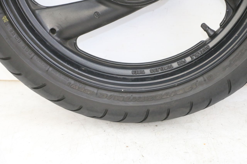 photo de VORDERRADFELGE UND REIFEN YAMAHA FZS FAZER 600 (2001 - 2003)