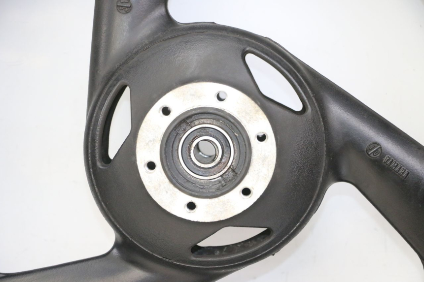 photo de VORDERRADFELGE UND REIFEN YAMAHA FZS FAZER 600 (2001 - 2003)