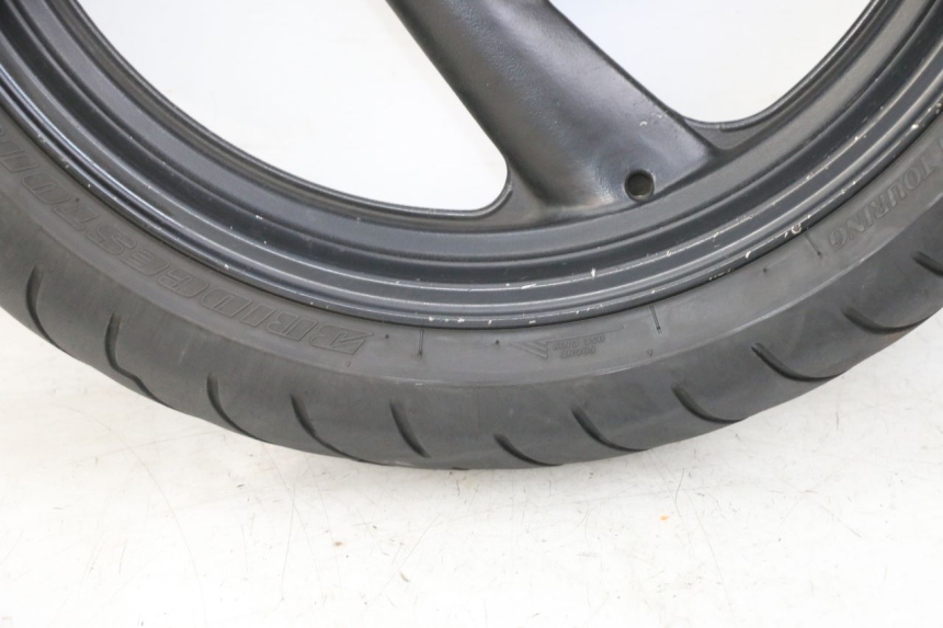 photo de VORDERRADFELGE UND REIFEN YAMAHA FZS FAZER 600 (2001 - 2003)
