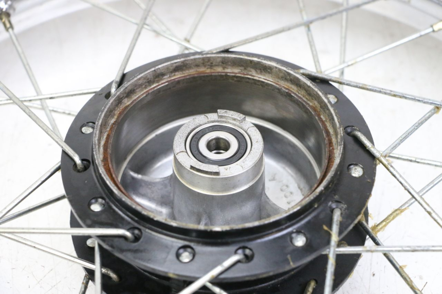 photo de VORDERRADFELGE UND REIFEN YAMAHA PW 80 (1983 - 2014)