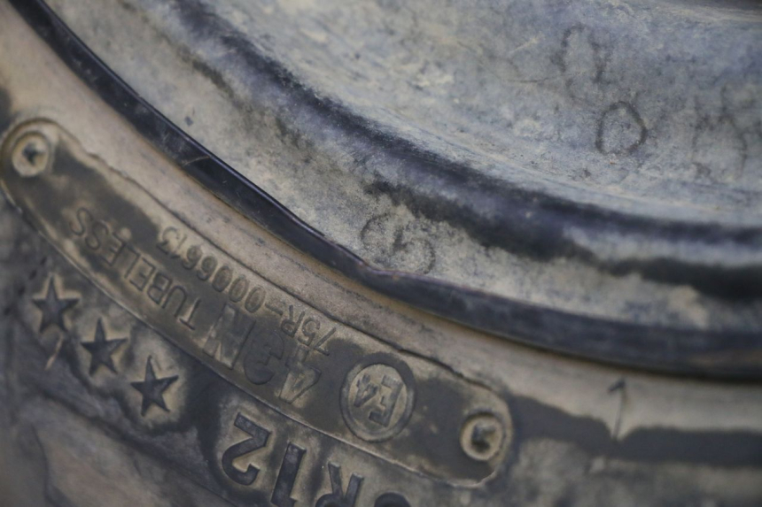 photo de VORDERRADFELGE UND REIFEN YAMAHA YFM GRIZZLY 550 (2008 - 2015)