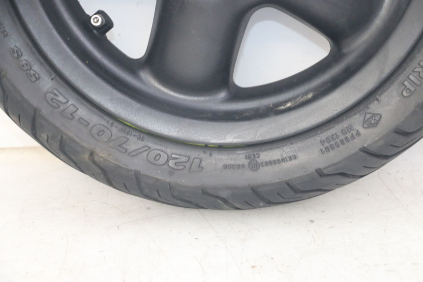 photo de VORDERRADFELGE UND REIFEN YAMAHA YP MAJESTY 125 (2002 - 2006)