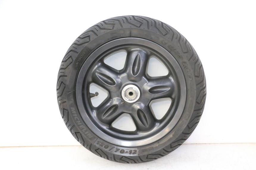 photo de VORDERRADFELGE UND REIFEN YAMAHA YP MAJESTY 125 (2007 - 2010)