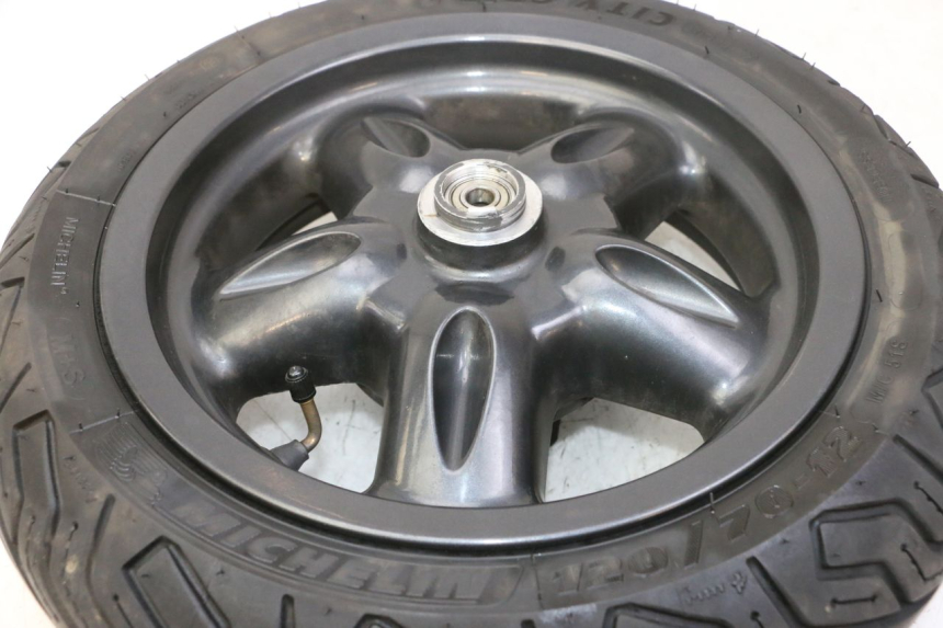 photo de VORDERRADFELGE UND REIFEN YAMAHA YP MAJESTY 125 (2007 - 2010)